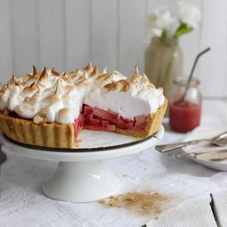 Rhabarber Baiser Tarte