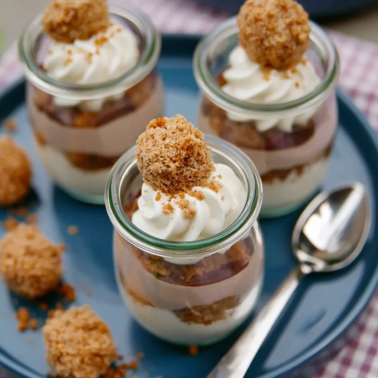 Giotto Dessert im Glas mit Sahne, Quark und Joghurt