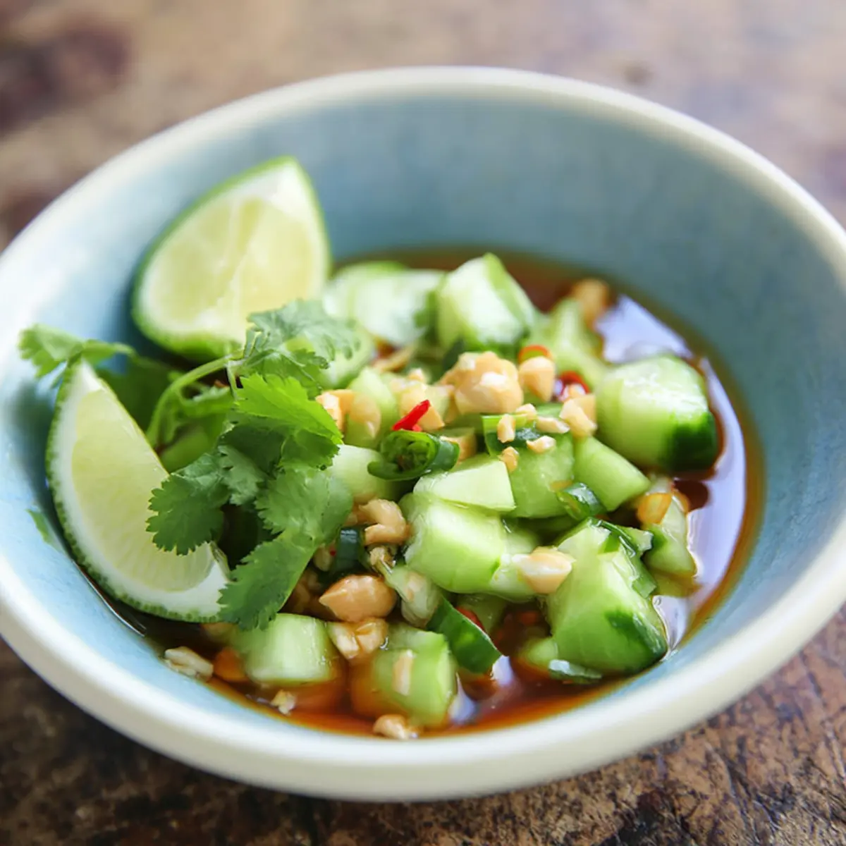Thailändischer Gurkensalat